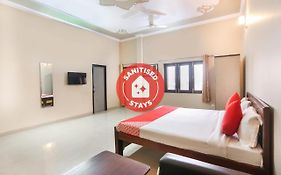 Oyo 71493 Chetiya Farm House Hotel Harthala India